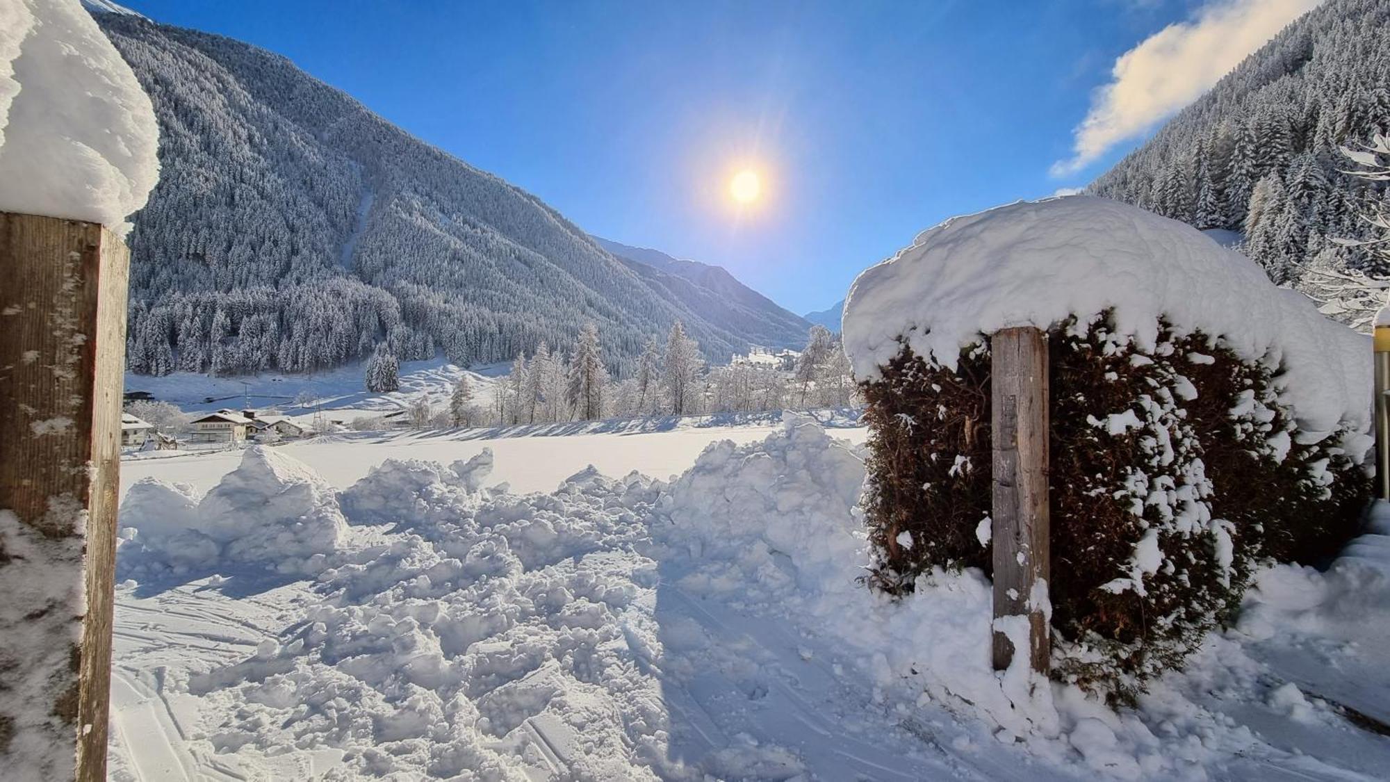 Gaestehaus Landhaus Tyrol Gries im Sellrain Buitenkant foto