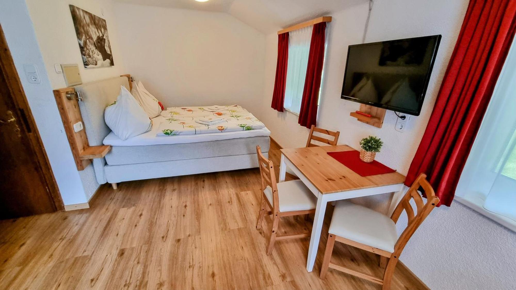 Gaestehaus Landhaus Tyrol Gries im Sellrain Buitenkant foto