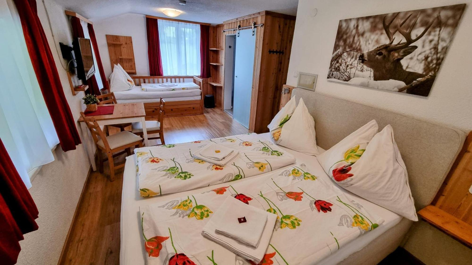 Gaestehaus Landhaus Tyrol Gries im Sellrain Buitenkant foto