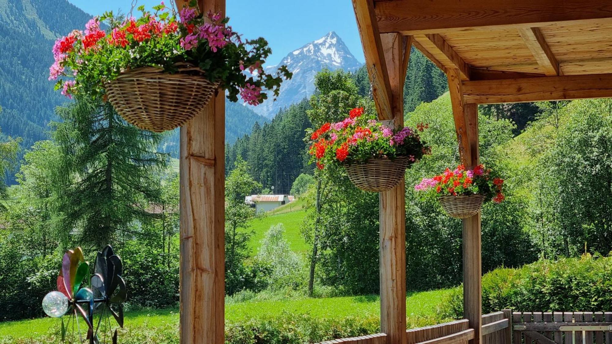 Gaestehaus Landhaus Tyrol Gries im Sellrain Buitenkant foto