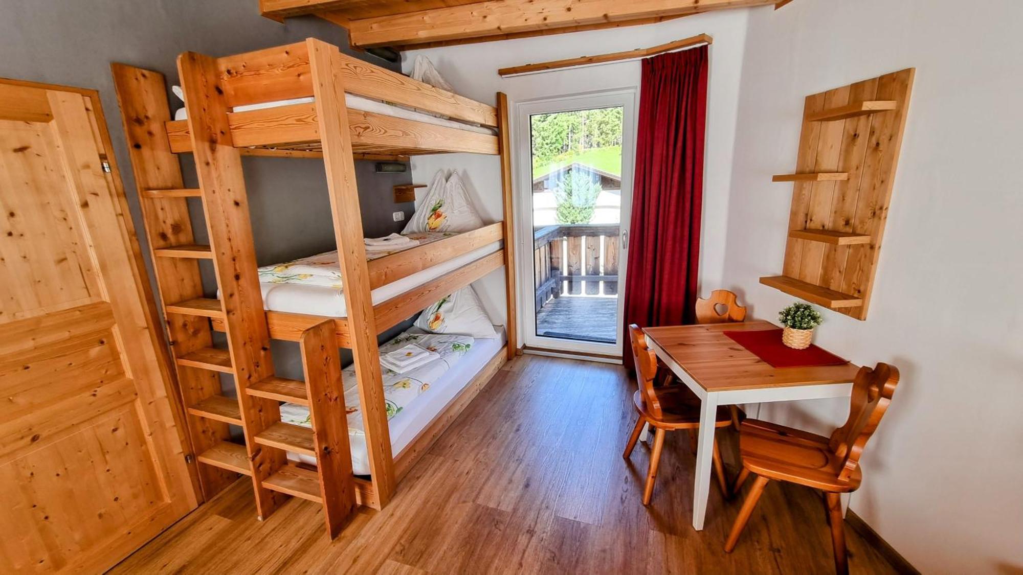 Gaestehaus Landhaus Tyrol Gries im Sellrain Buitenkant foto