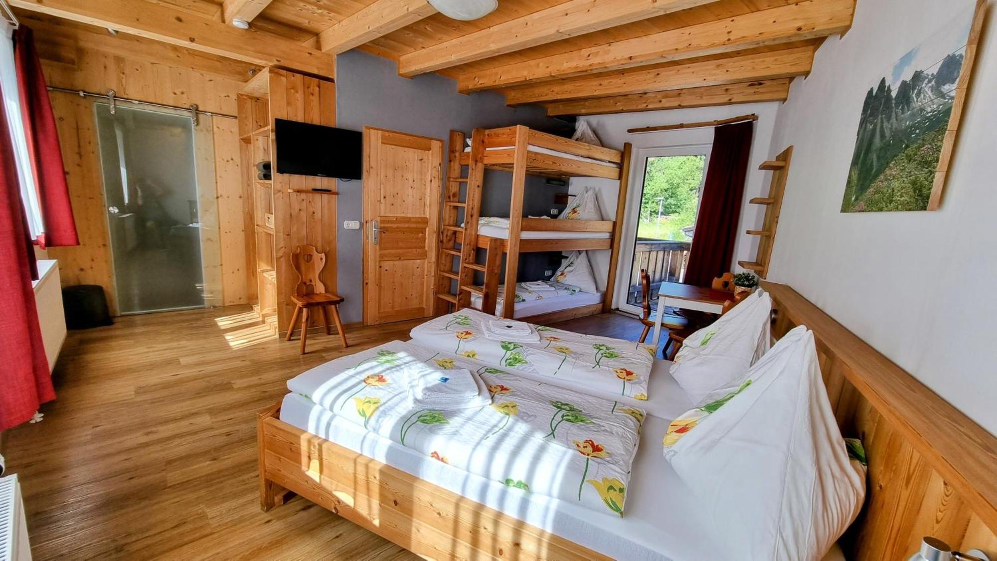 Gaestehaus Landhaus Tyrol Gries im Sellrain Buitenkant foto