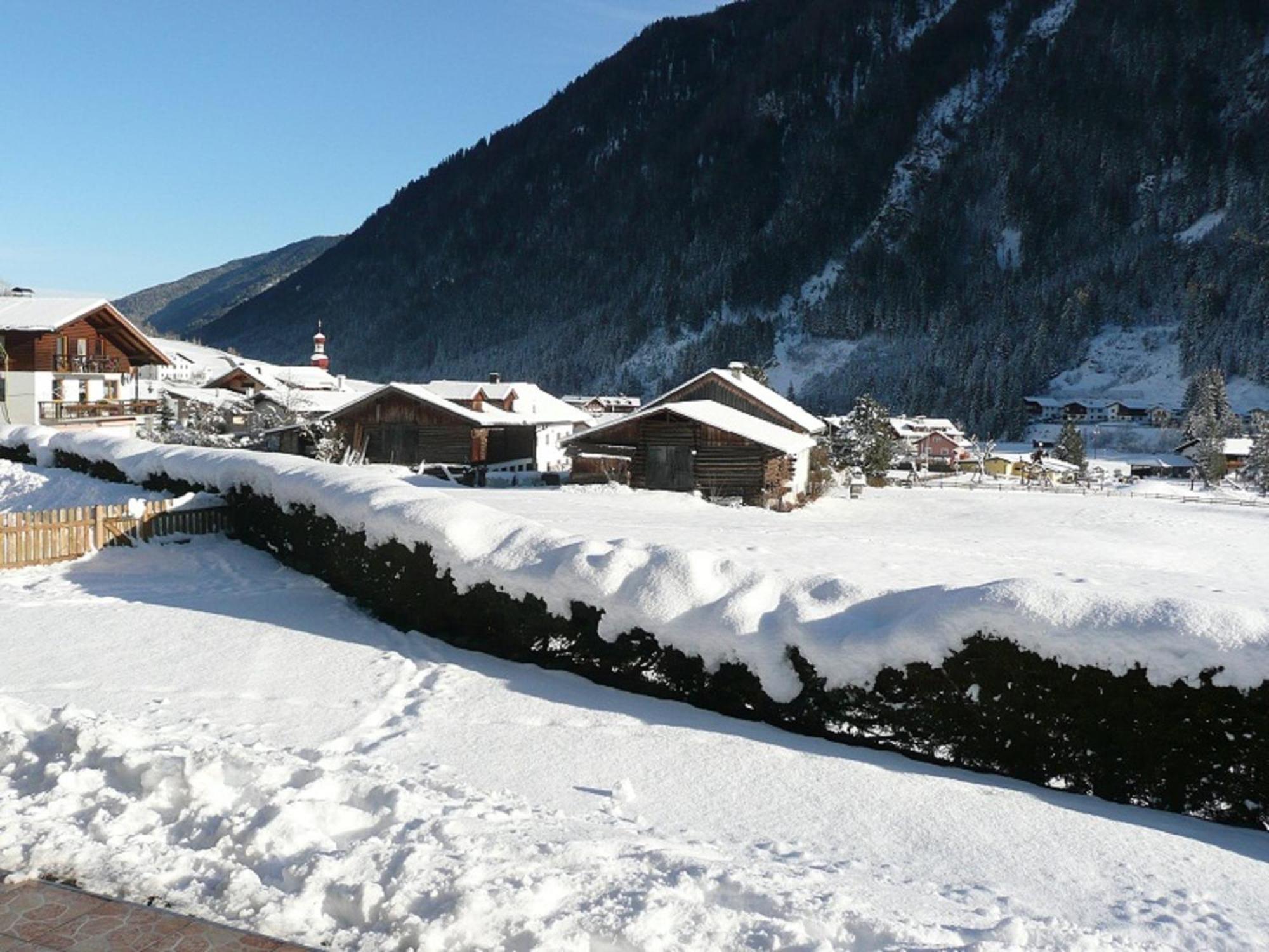 Gaestehaus Landhaus Tyrol Gries im Sellrain Buitenkant foto